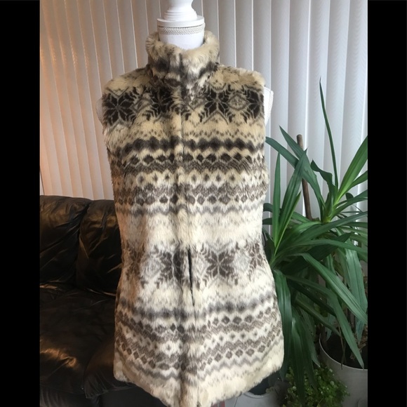 Roz&Ali faux fur vest - Picture 4 of 8